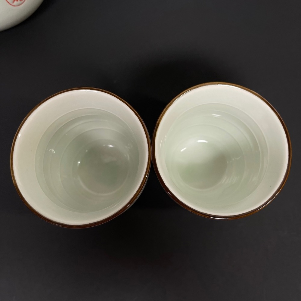 Maneki Neko Lucky Cat Japanese Ceramic Teapot and 2 Cup Set White Lucky Charm - Picture 4 of 11